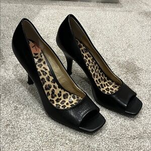 Tahari Black Peep-Toe Heels with Leopard Print